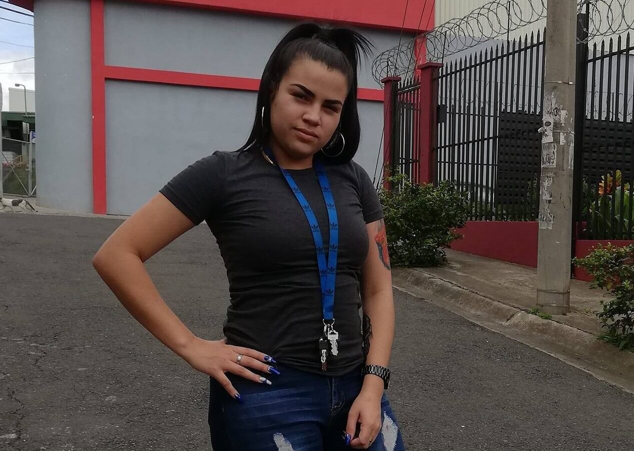 Ingrid López Boniche, joven de 23 años asesinada en La Unión cuando llevaba a su bebé de 8 meses en brazos. Foto tomada de Facebook.