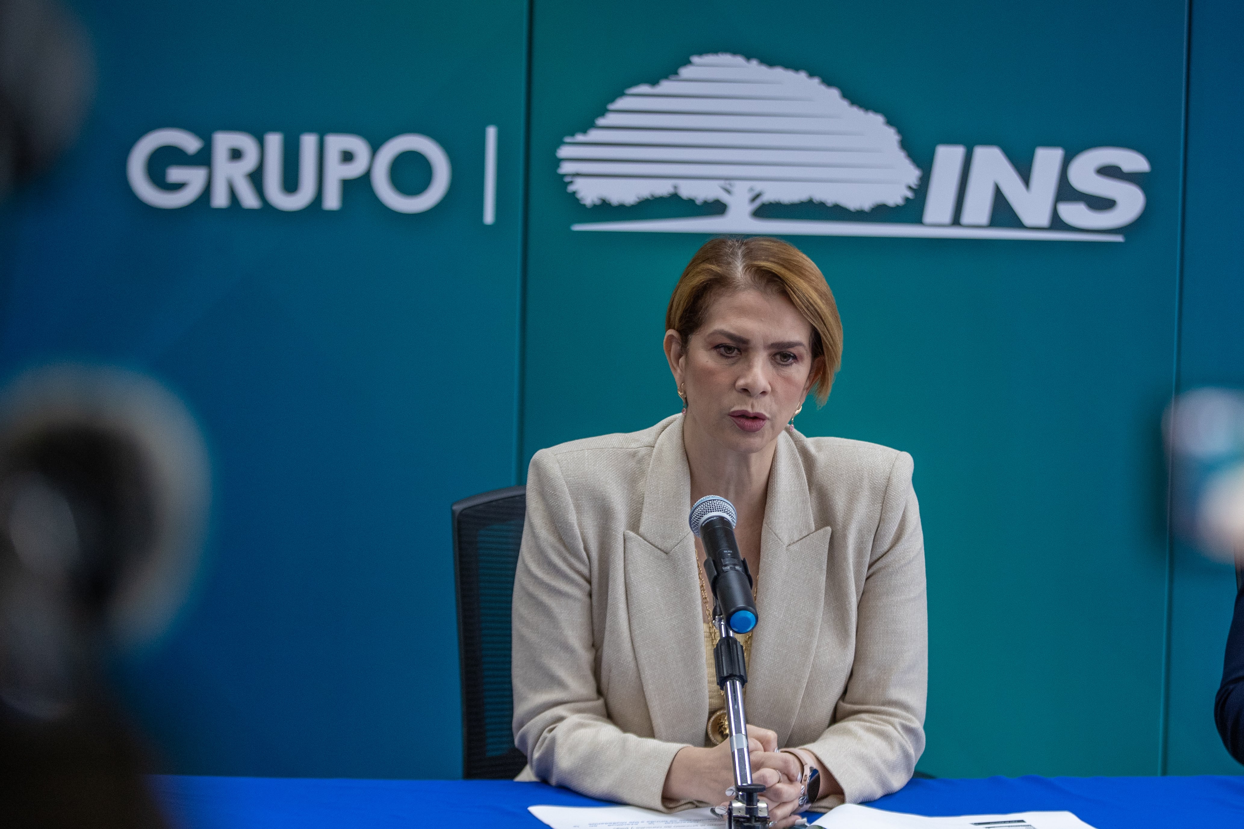 03/11/2023, San José, Oficinas Centrales del INS, conferencia de prensa de la presidente ejecutiva del INS Monica Araya y Sidney Viales jefe de la dirección de seguros solidarios.