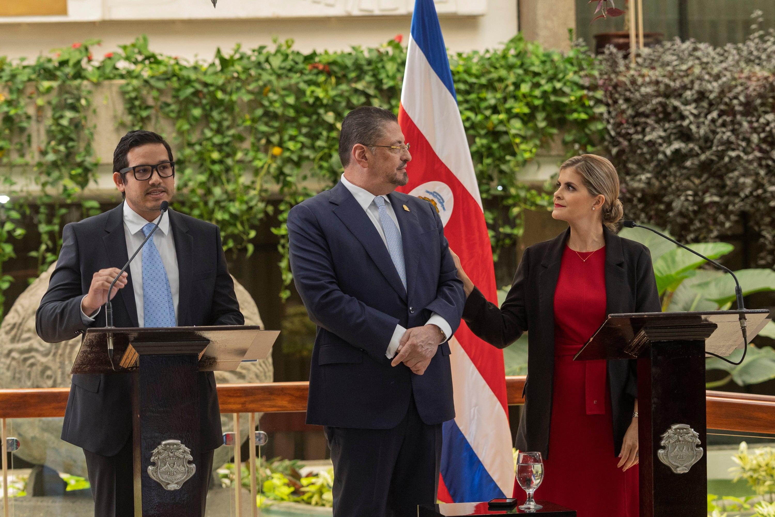 22/06/2026, San José, Casa Presidencial, conferencia de prensa de la presidenta Laura Fernández junto al ministro de Hacienda Rodrigo Chaves.