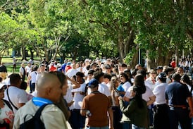 Periodista de Teletica vivió tenso momento en cobertura del traspaso de poderes