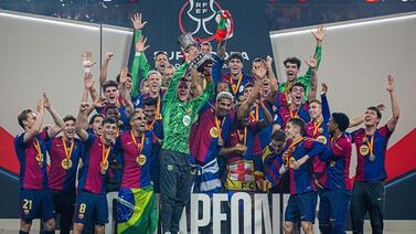 Figura del Barcelona tomó dolorosa decisión con su esposa y la reveló a sus seguidores