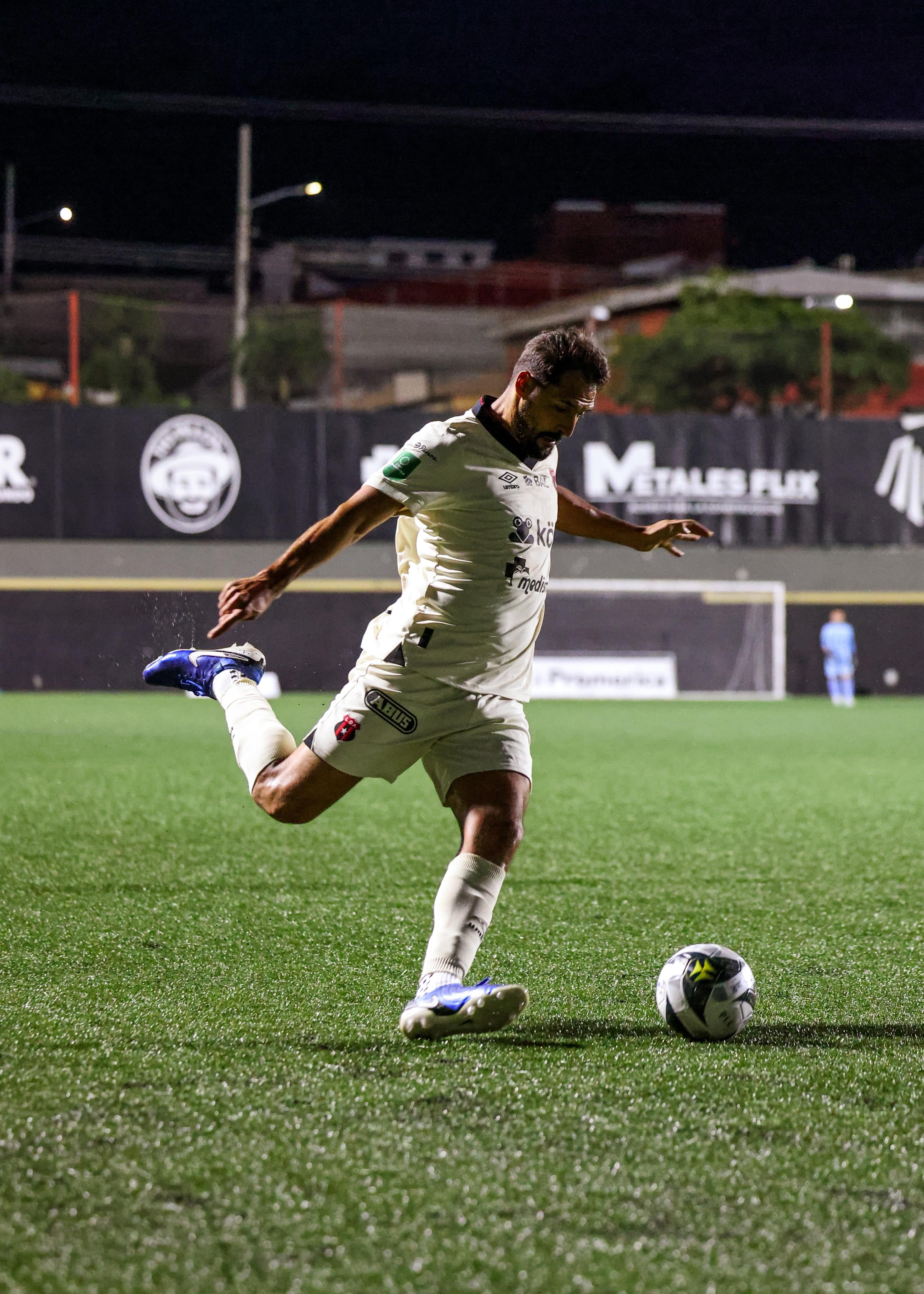 Juego entre Puntarenas FC vs Alajuelense / foto prensa LDA