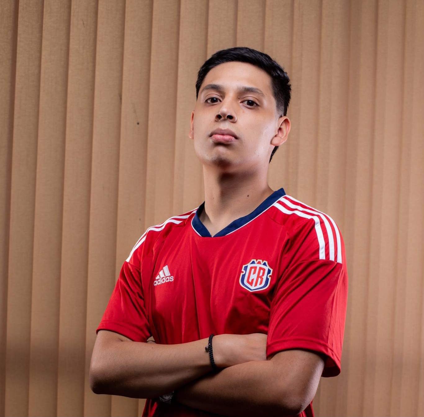 Ricardo Arce comenzó con un PlayStation 2 prestado, después ganó torneos en Costa Rica y ahora representará al país en el Esports Nations Cup, en Arabia Saudita.