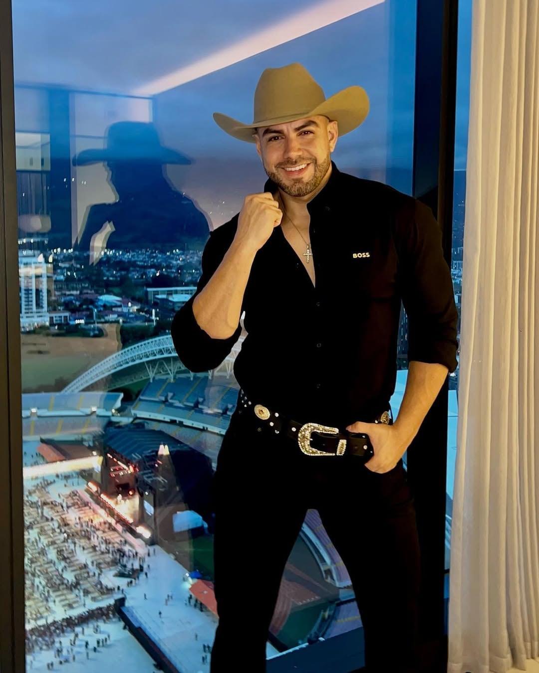 El exparticipante de Combate, Carlos “Coto” Hernández, alertó este jueves sobre una situación que sufre desde hace cuatro meses.