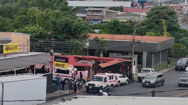 Hombre asesinado dentro de un vehículo en Desamparados ya fue identificado por autoridades