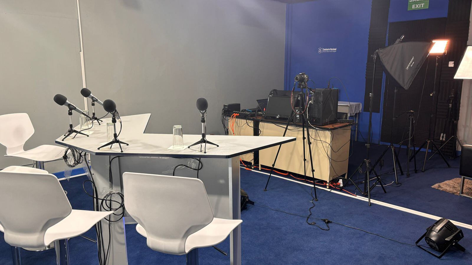 Un programa de radio dirigido por jóvenes seminaristas se ha convertido en la voz que lidera la escucha atenta al llamado de Dios y que incluso ya llegó a ser escuchado en las cárceles.