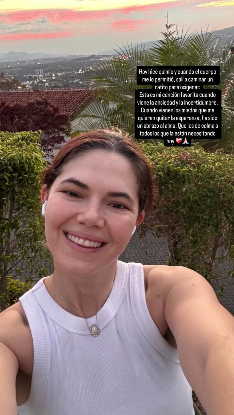 कॅरोलिना झिकेल तिच्या केमोथेरपी सत्रानंतर तिचा संदेश सामायिक करते.