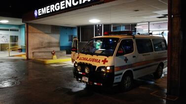 Hombre intentó huir de balacera contra casas pero uno de los tiros lo alcanzó de manera mortal