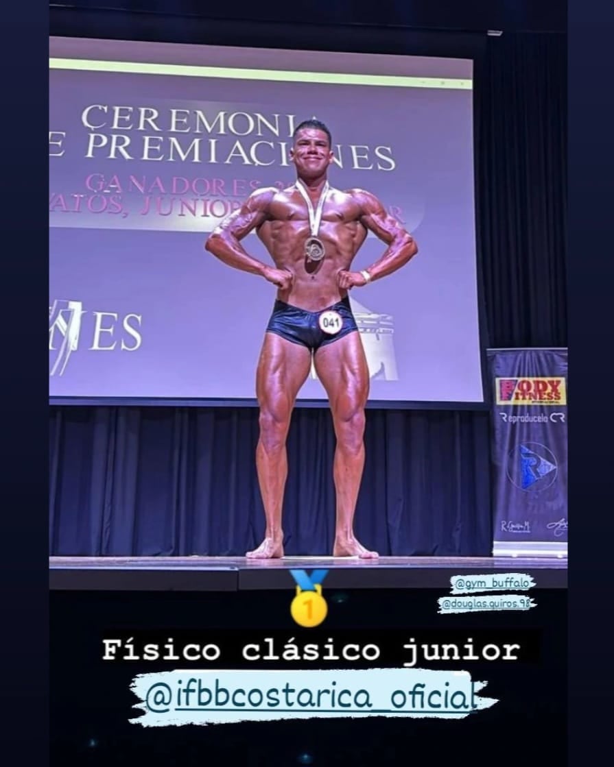 El Bombero Kendall Alvarado Rivera, de 23 años, es un fisicoculturista que quedó en el primer lugar en el Campeonato Nacional de Fisicoculturismo Junior y Novatos 2024. Foto: Bomberos Costa Rica