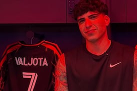 Audiencia de Julián Valverde ya inició y esto intentaría negociar el youtuber tico con el juez