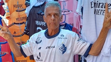 ¿Cómo sigue el tico más feliz del mundo del 2017? Mucha agua pasó debajo de su puente