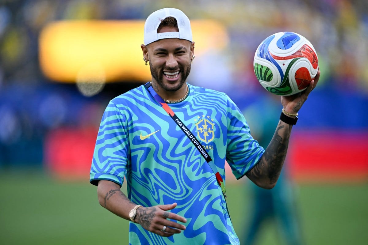 Neymar estuvo en el banquillo en el partido entre Brasil y Marruecos.