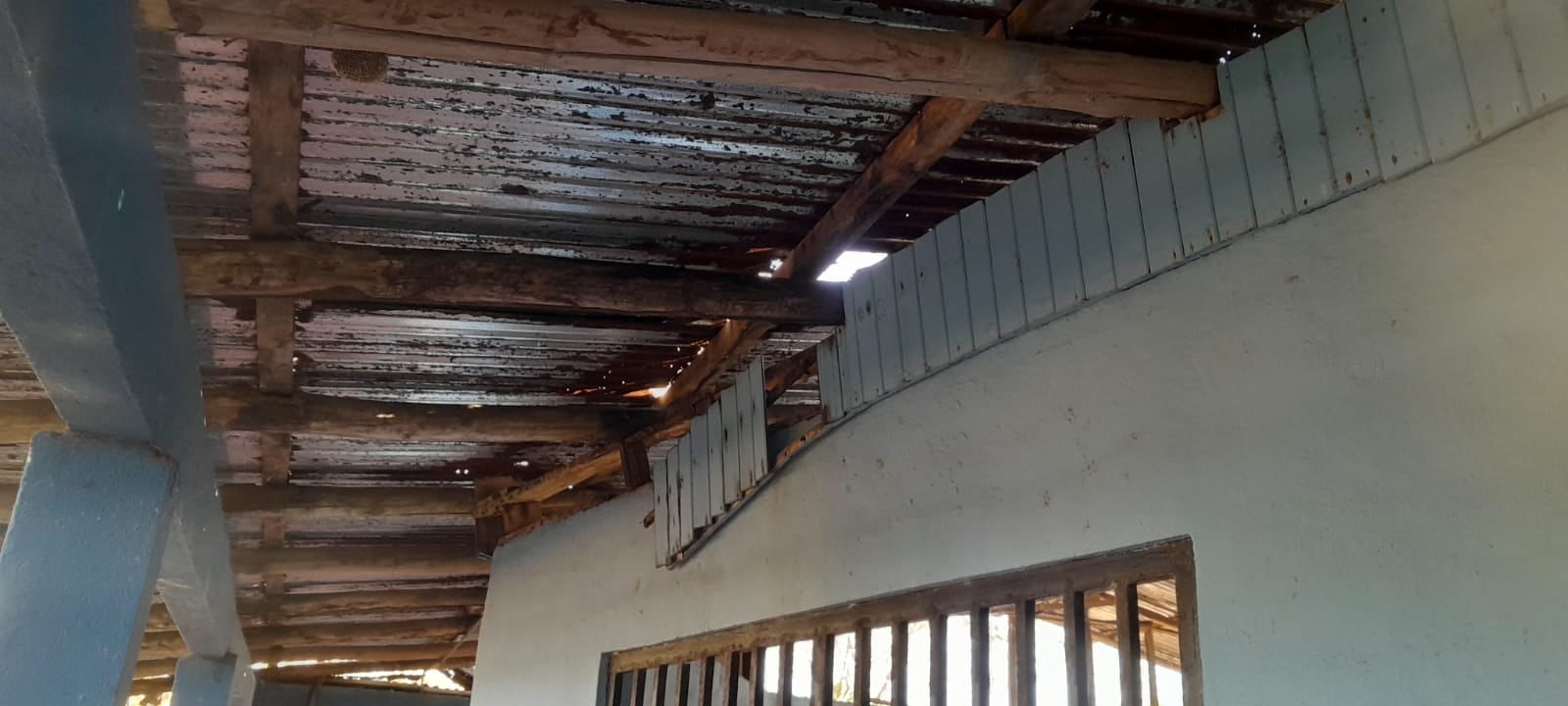 सरडे बीच शाळा