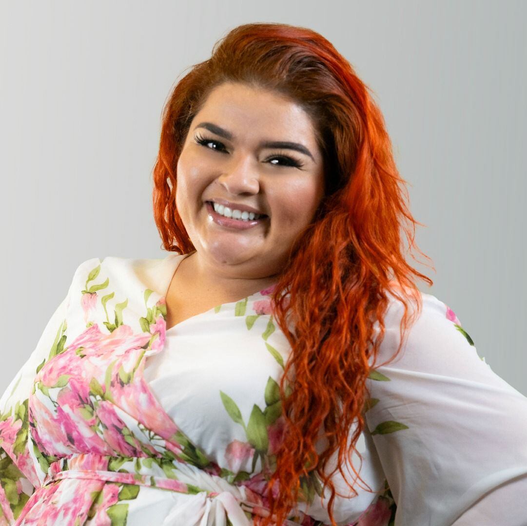 Melissa Ramírez celebra la decisión de la Sala IV sobre el orden de los apellidos de una persona y en cuanto pueda pondrá de primero el apellido de su madre. Cortesía.