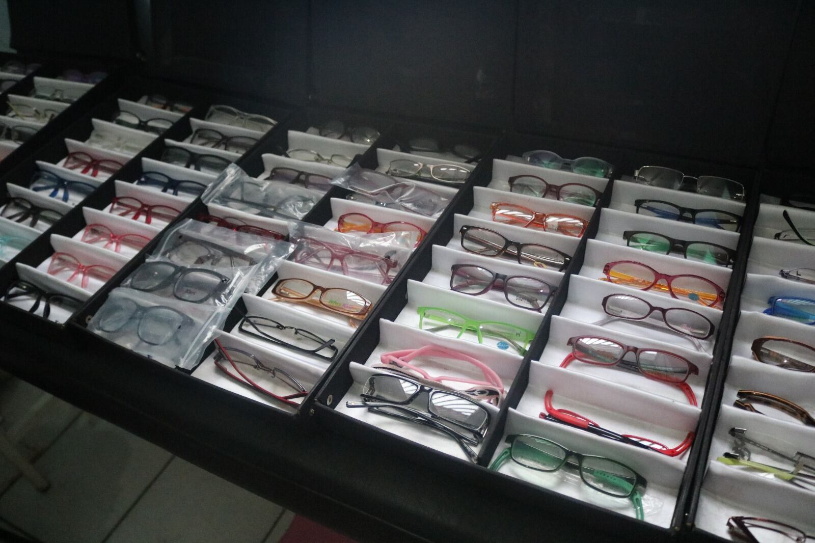 El padre Sergio Valverde Espinoza, presidente y director de la Asociación Obras del Espíritu Santo, abrió una sucursal del comedor de la Asociación en La Carpio y así comenzó a llenar más de mil pancitas de niños, jóvenes, adultos y adultos mayores