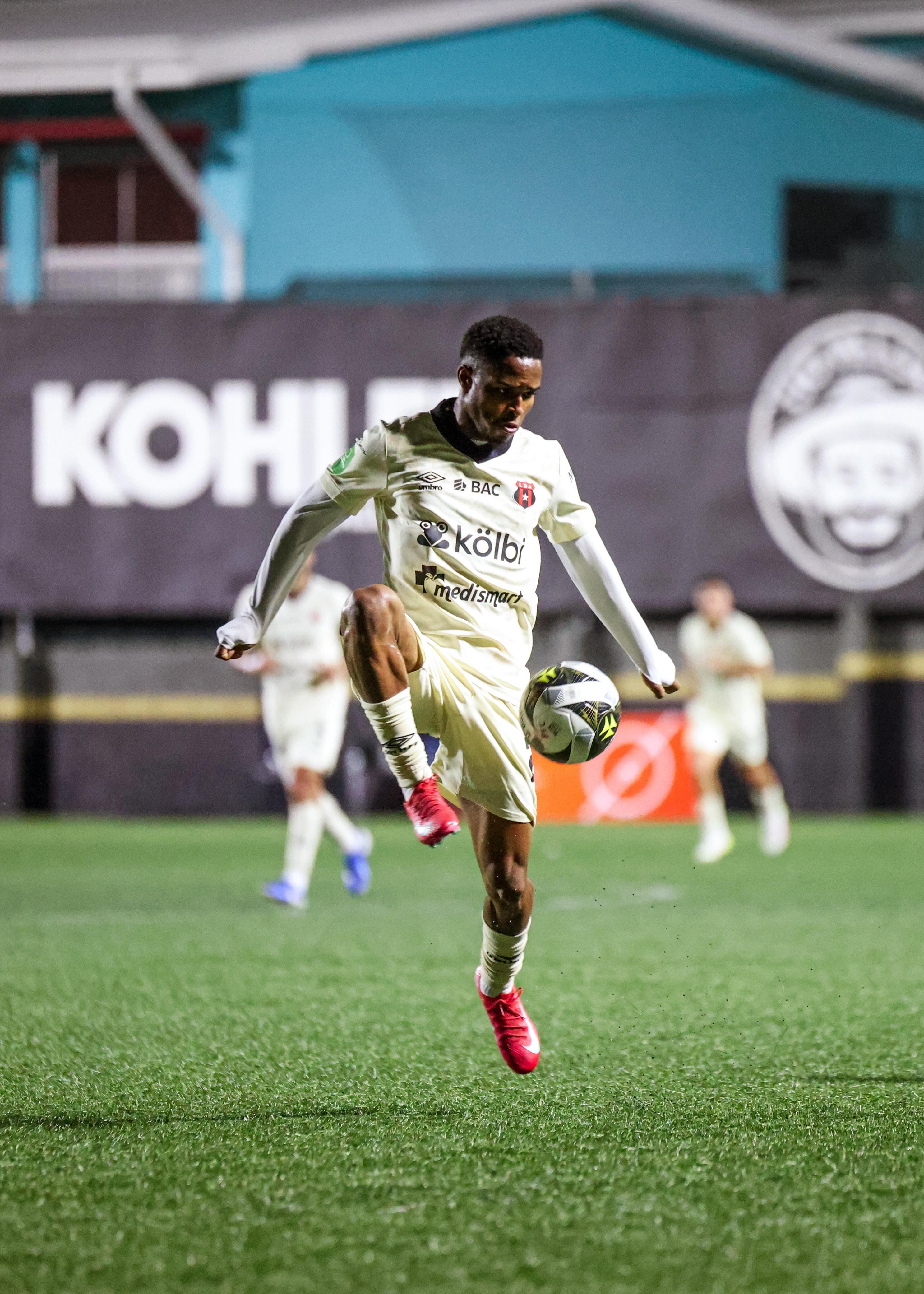 Juego entre Puntarenas FC vs Alajuelense / foto prensa LDA