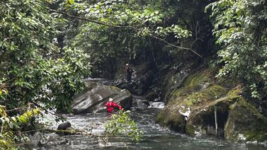 Cruz Roja suspendió la búsqueda de un menor y un adulto, misteriosamente desaparecidos en un río de Limón