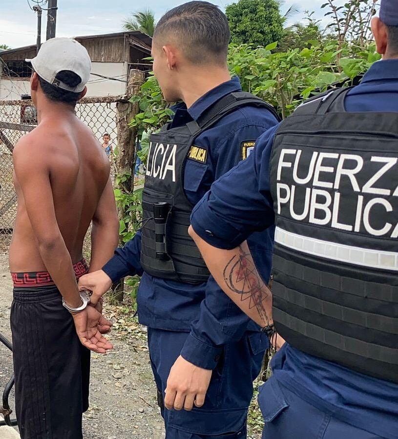 Detenidos sospechosos de muerte de perro en Batán de Matina, Limón