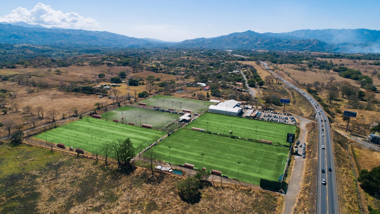 Liga Deportiva Alajuelense procura darle formación integral a los futbolistas de todas las categorías, en el Centro de Alto Rendimiento (CAR).