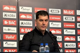 Ismael Rescalvo llega a Alajuelense con un peso y una obligación que no cualquiera logra domar