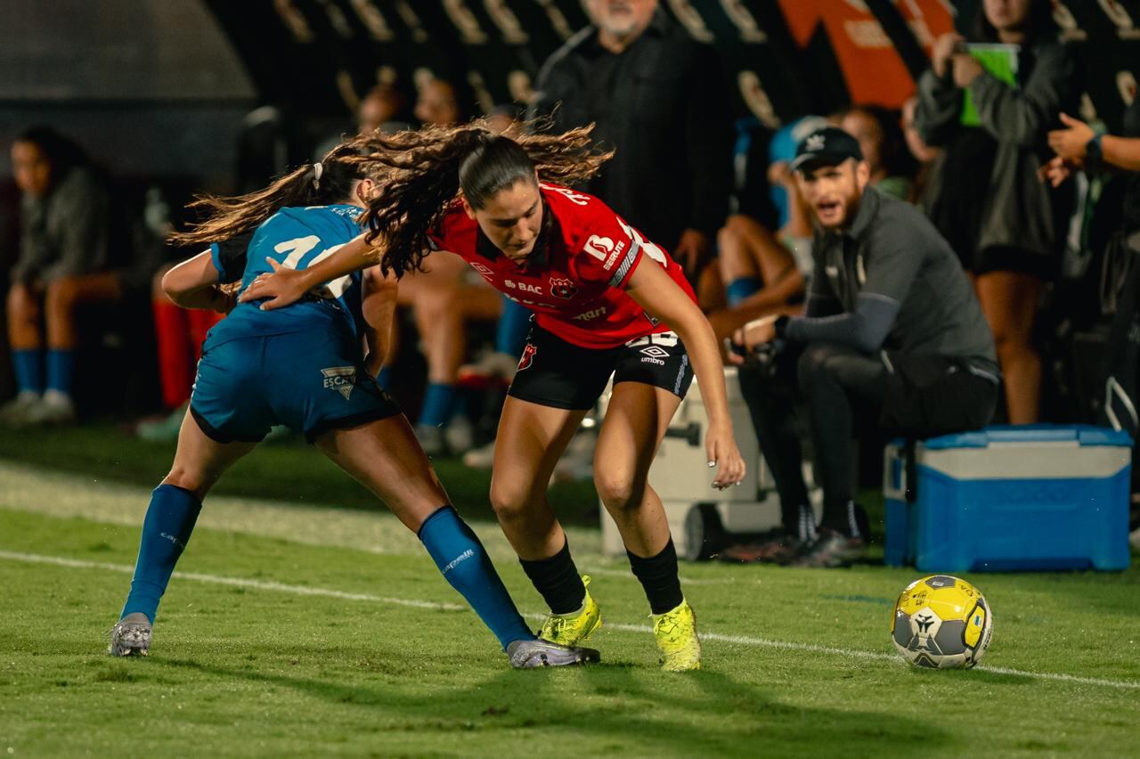 Semifinales fútbol femenino.