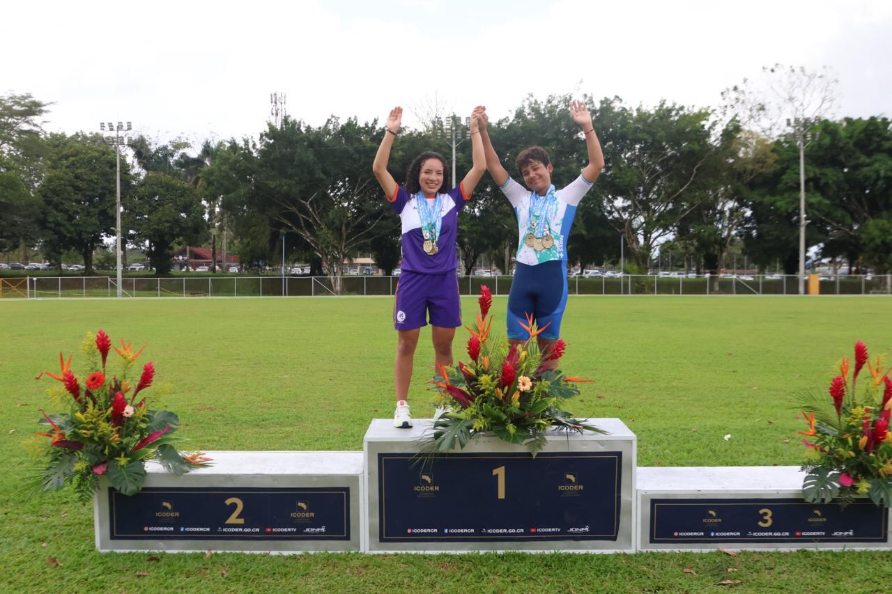 Khamila Zamora Cervantes del cantón de Mora y Jeicob Gabriel Durán Abarca de Moravia fueron designados como los atletas más destacados del patinaje en Limón 2026