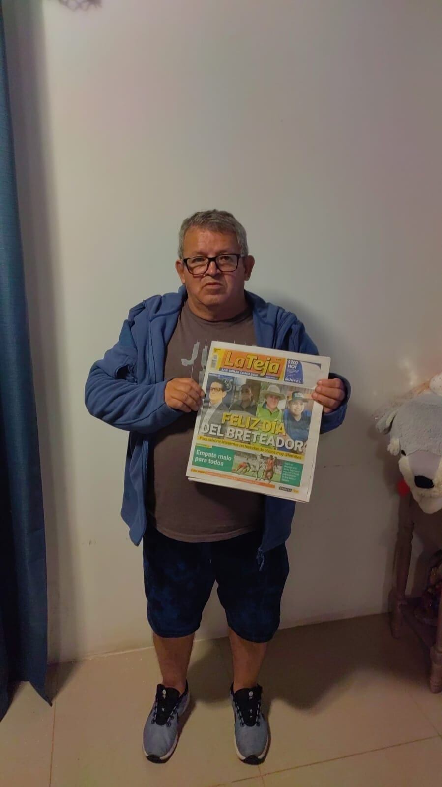 A don Arnoldo no le puede faltar La Teja