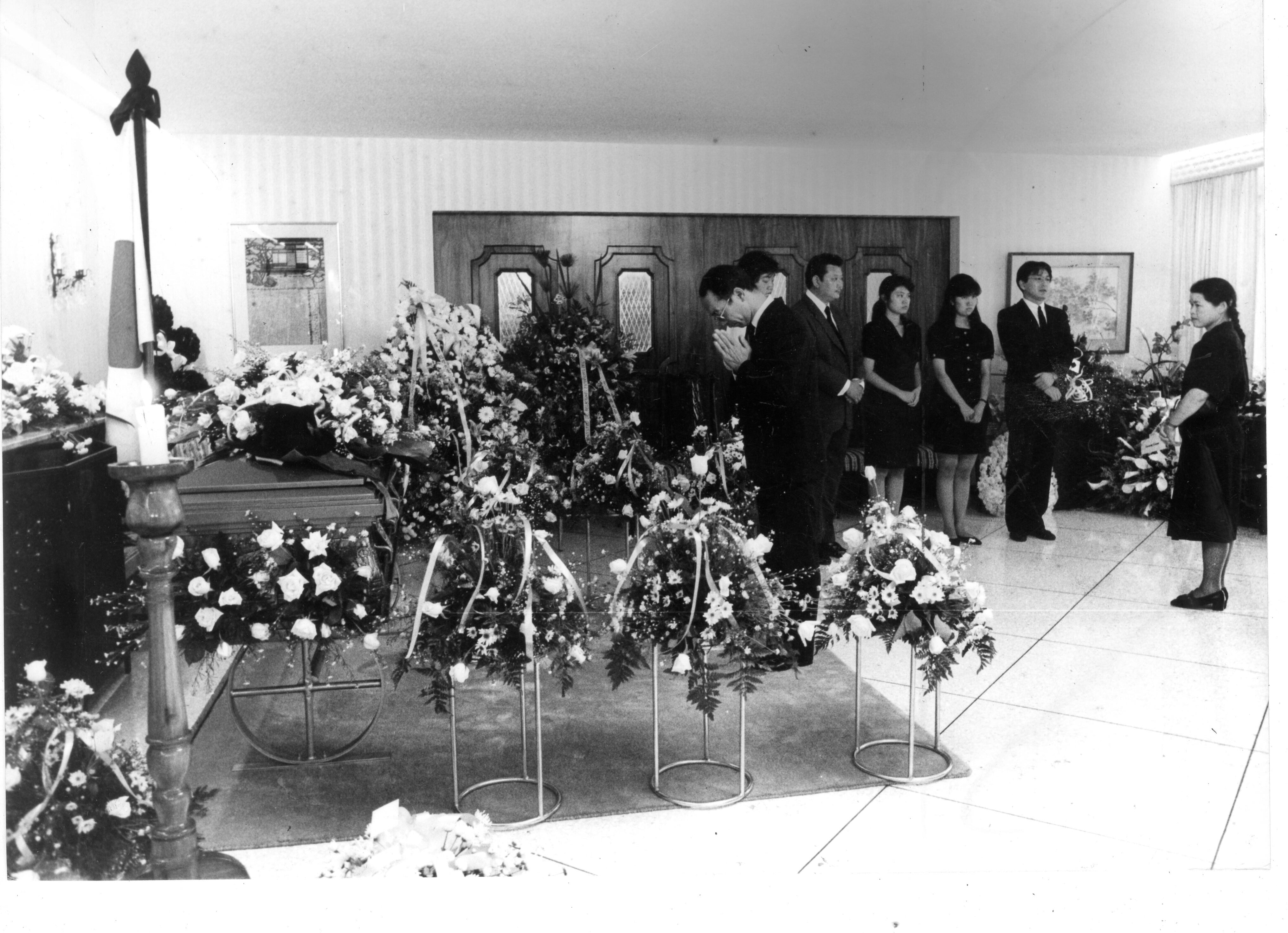 17 de agosto de 1990. Avioneta se estrella contra casa en Santa Ana. En el hecho muere Chusaku Nomura, embajador de japón en Costa Rica. Fotos Archivo.