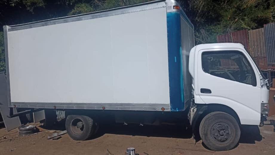 ASí tienen los bichos el camioncito de brete que le robaron el Martes Santo a Erick León