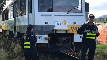 Mujer grave tras ser atropellada por el tren cerca del hospital Calderón Guardia