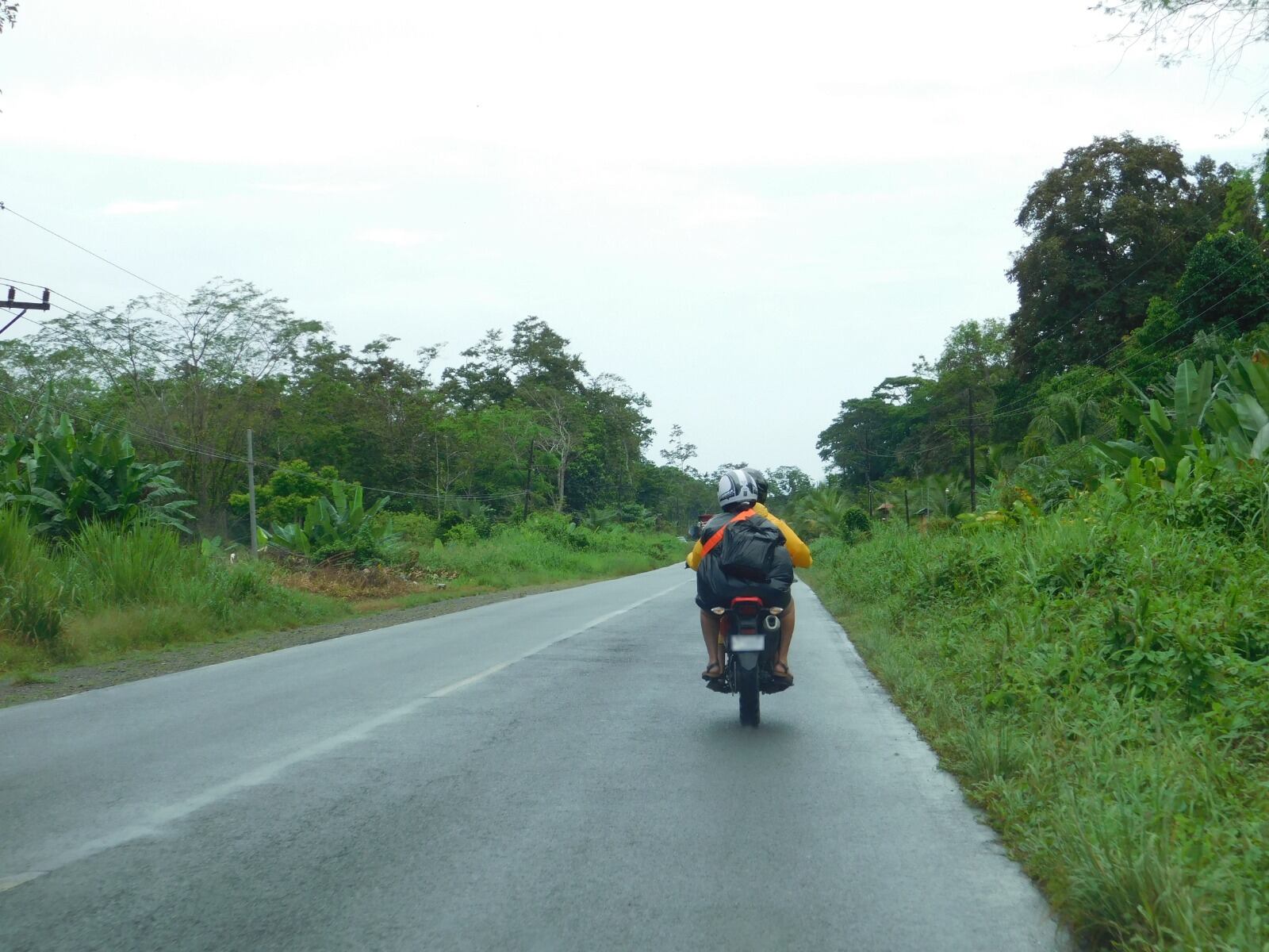 Miles de motociclistas fueron sancionados durante el primer semestre del 2025 por no portar el chaleco reflectivo.