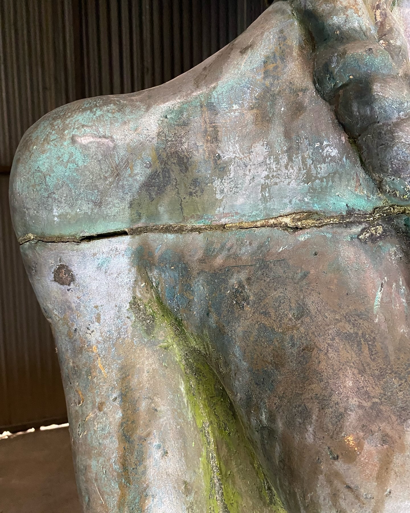 La sirena de Esterillos ya regresó al lugar que ama, el mar, permitiendo así que don Fernando Mora Jiménez pueda seguir soñando con ella, sobre todo ahora que la dejaron más guapa que nunca antes.