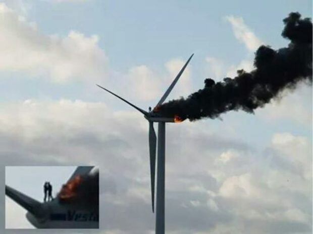 muy famosa foto que se llama “El último abrazo”, la cual es de dos ingenieros holandeses, en el 2013, que estaban arreglando una torre eólica, justo como lo que hacen los dos tilaranenses, y la turbina se incendió, uno de los dos holandeses se tiró desde arriba y falleció al caer y el otro prefirió quedarse y falleció calcinado por el fuego