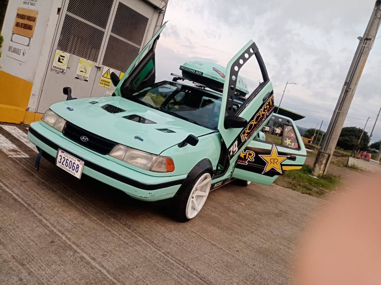 Hyundai Excel 90, Reinaldo Mena, machetico, chuzo de la semana