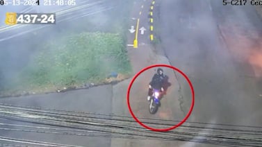 Buscan a dos motociclistas que llenaron de dolor a la familia de un muchacho