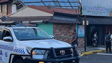 Torbellino destechó al menos 10 viviendas en Heredia