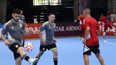 La Sele de futsala goleó en su debut premundialista en un partido que terminó por falta de jugadores