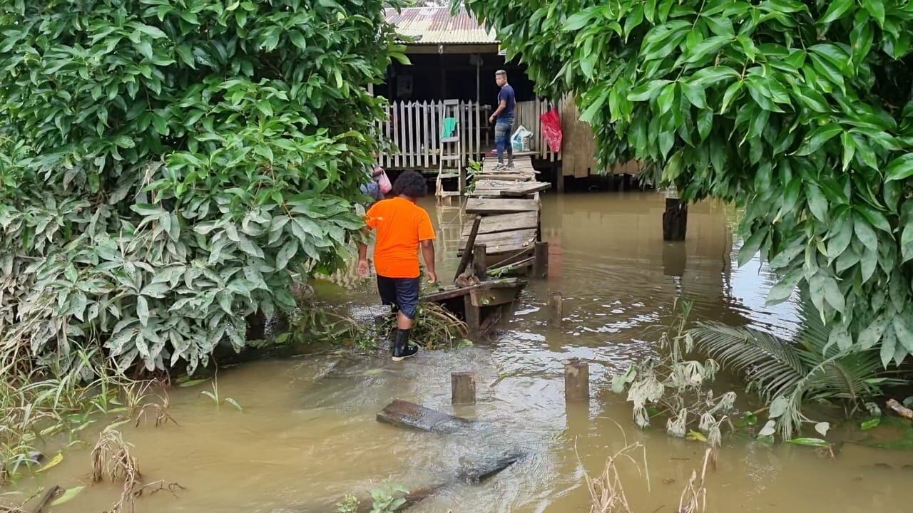 Inundaciones en Tambor de Sarapiquí. Foto Edgar Chinchilla.