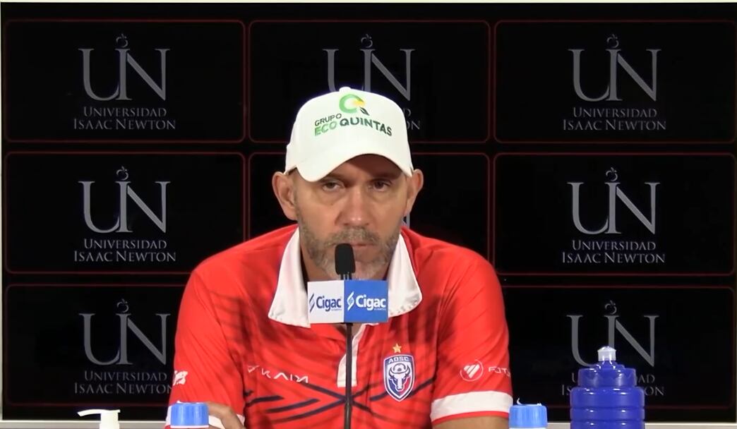 Luis Marín, entrenador de San Carlos