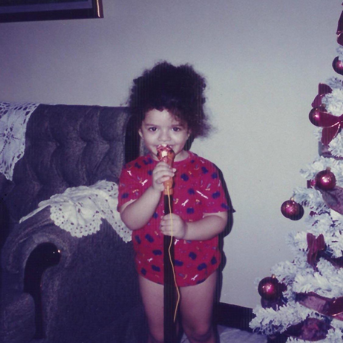 Ceshia Ubau es una cantante nicaragüense que vive en Costa Rica desde el 2018