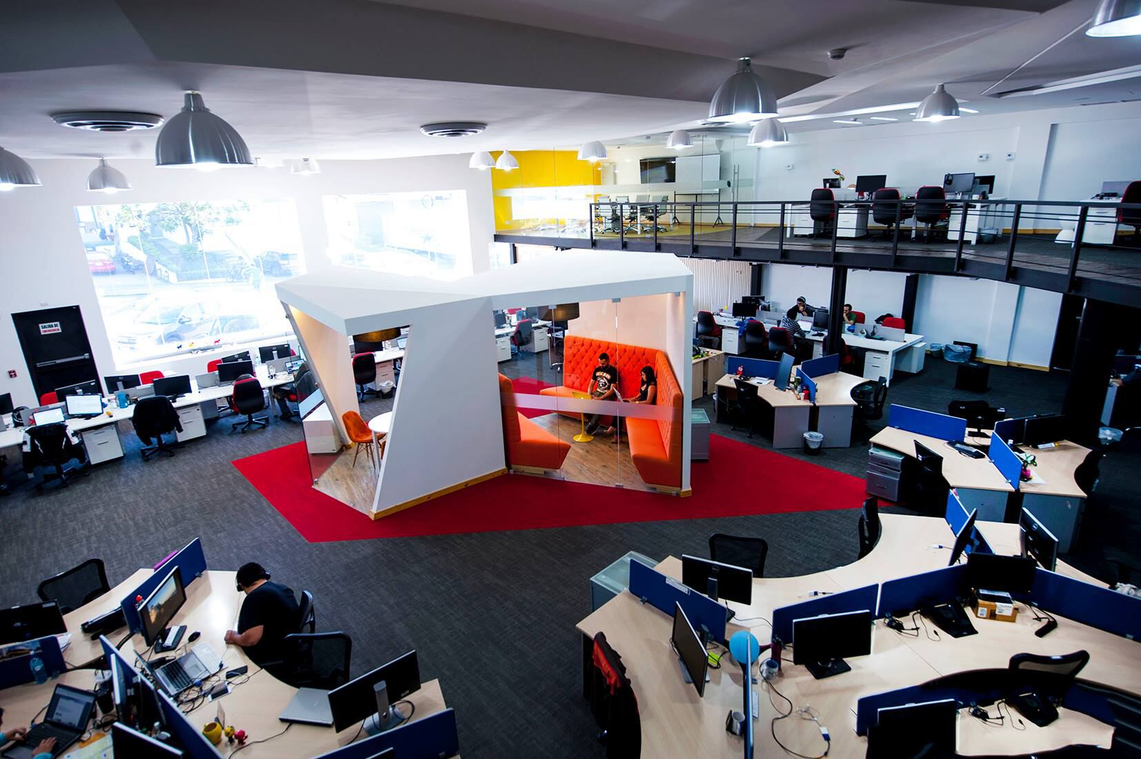 Hangar busca expertos en tecnología