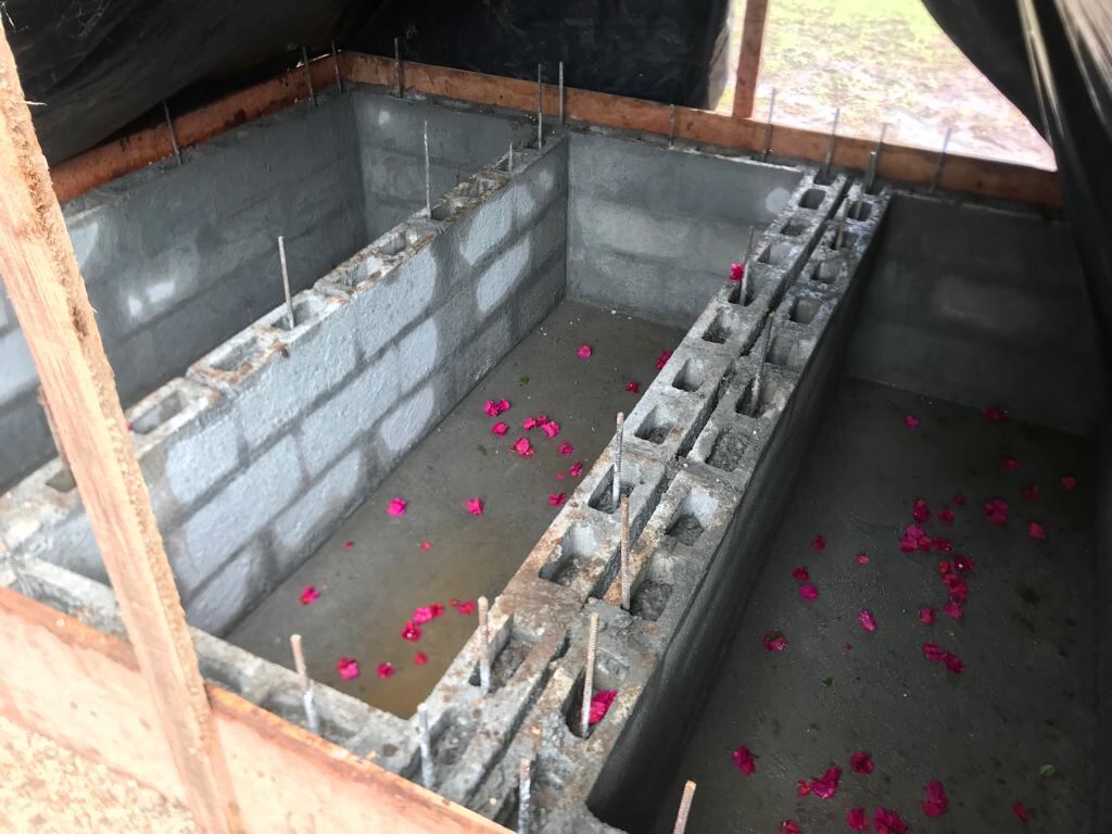 Funeral de padre y sus dos hijos que fallecieron a consecuencia de choque ocurrido en Cartagena de Santa Cruz. Foto cortesía Noti Cartagena.