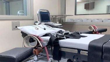 Sobreviviente de ejecución fallida en EE. UU. estuvo a punto de ser desconectada antes de despertar