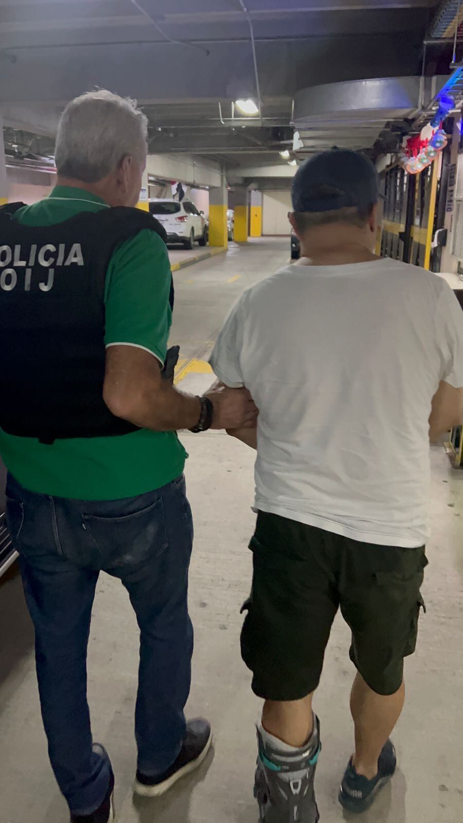 Un hombre que tenía una pena de 36 años pendiente por violación fue detenido