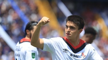 Santiago van der Putten habló sin pelos en la lengua tras la crisis que enfrenta Alajuelense en el torneo