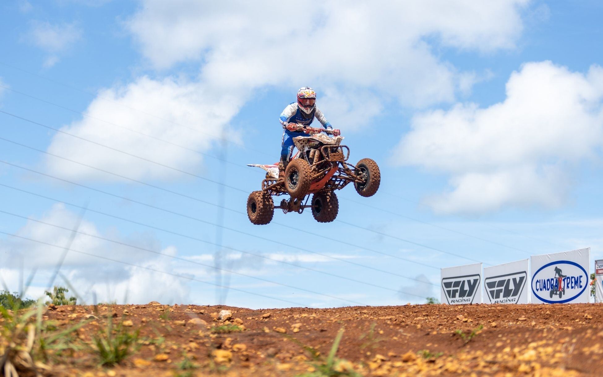 El Cuadracross y CrossCountry llegaron a lo mejor de sus campeonatos, enfrentando a sus mejores pilotos cara a cara. Foto tomada del Facebook de la Asociación Deportiva de Cuadaciclismo.