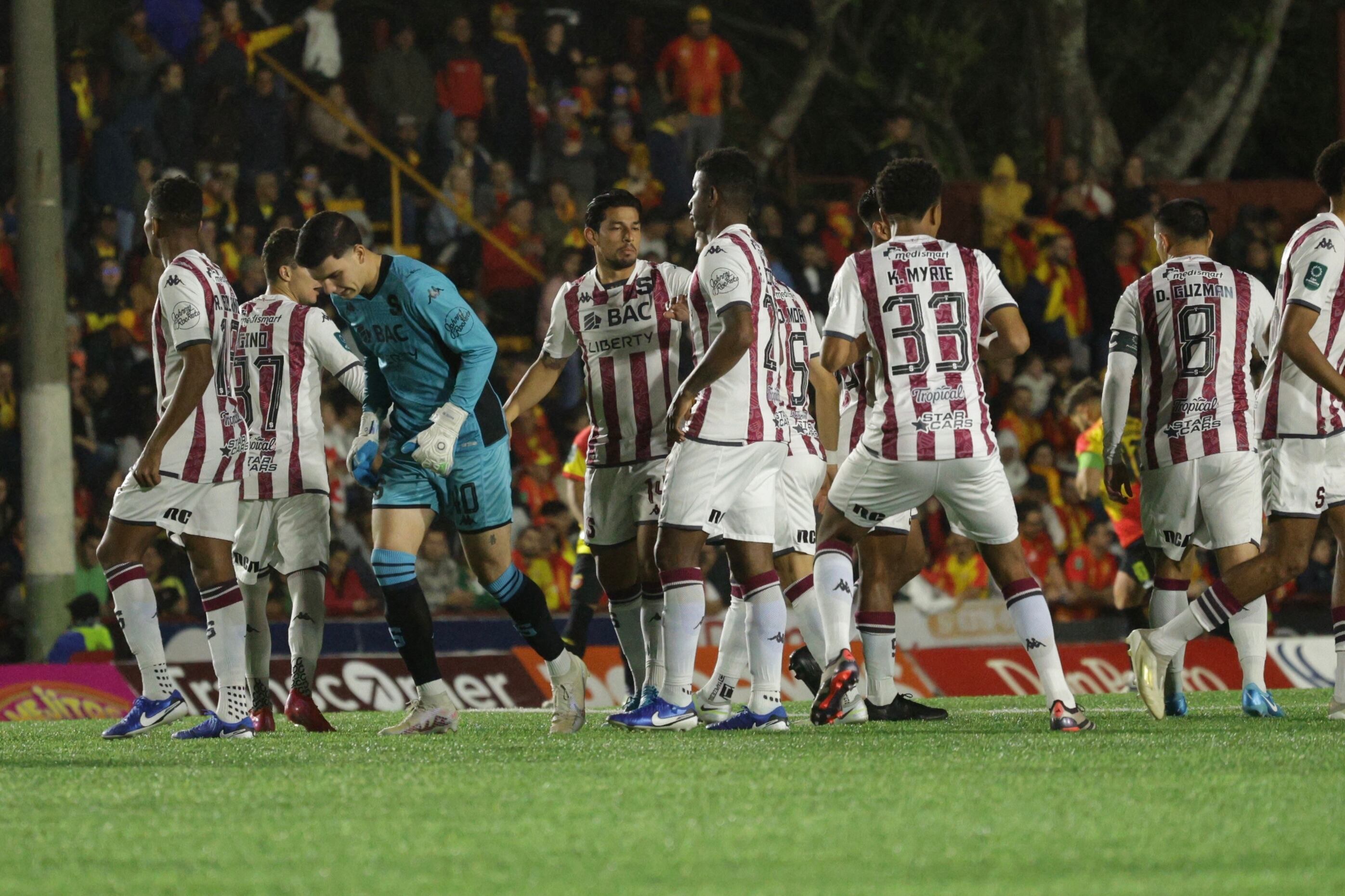 25/01/2024, Heredia, Estadio Carlos Alvarado, partido de la jornada 5 del torneo de clausura 2025 entre el Club Sport Herediano y el Deportivo Saprissa.