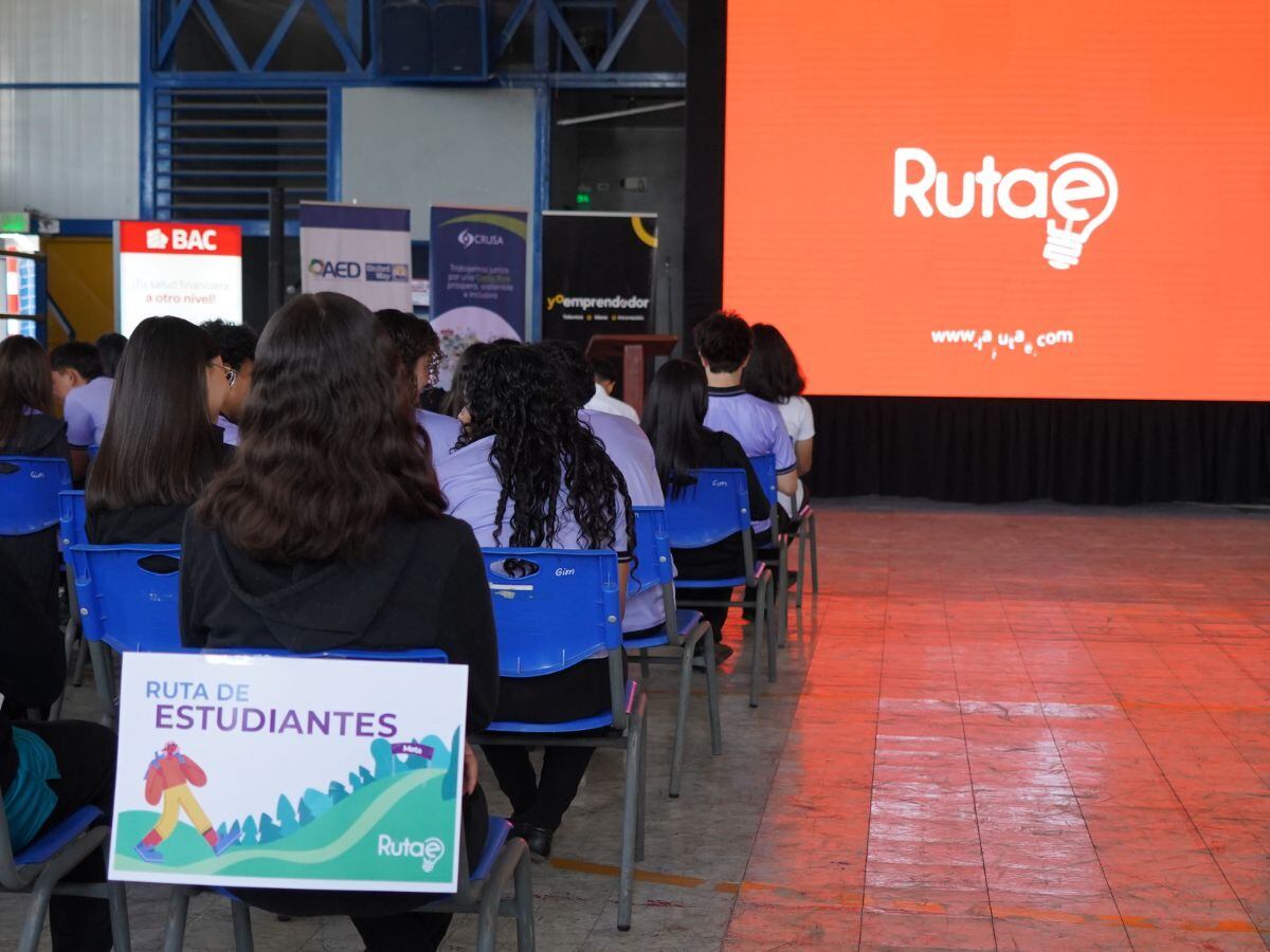 Ruta E busca formar emprendedores desde cero en las áreas fuera de la GAM.