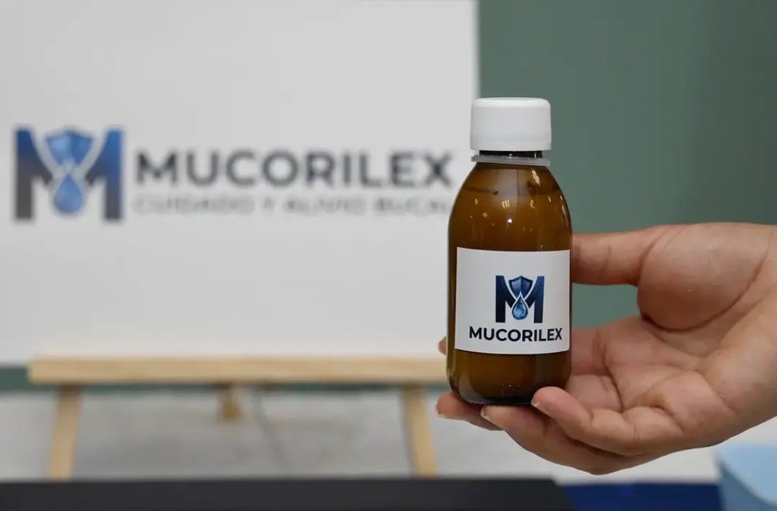 Estudiantes ticas crean enjuague natural que alivia y protege la boca durante quimioterapia