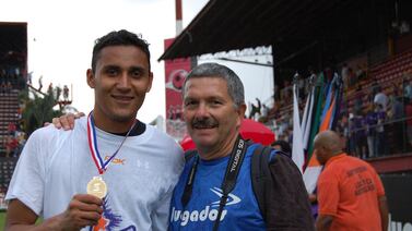 Reviva los 90 años del Saprissa a través de los ojos de uno de sus más fieles aficionados